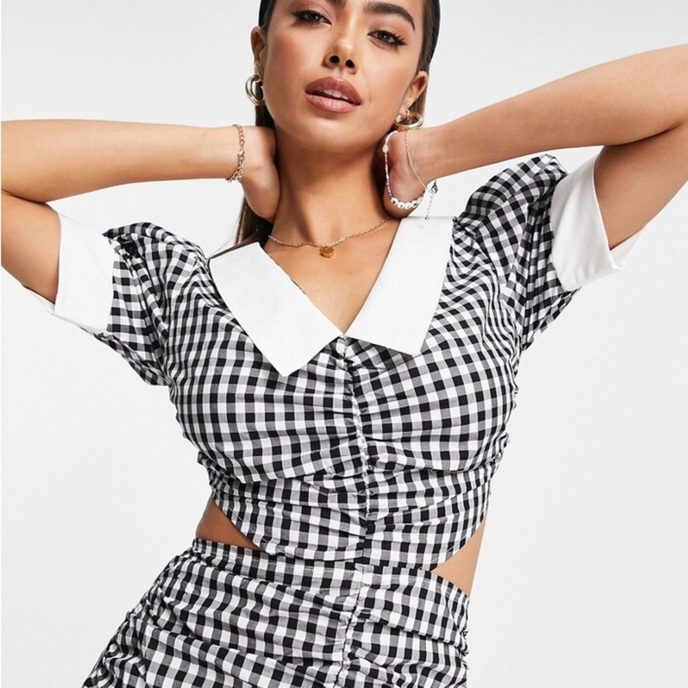 ASOS Urban Revivo cut out volume sleeve mini dress in black and white sz 8 - Picture 3 of 10